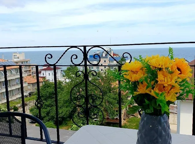 Old Sailor アパート